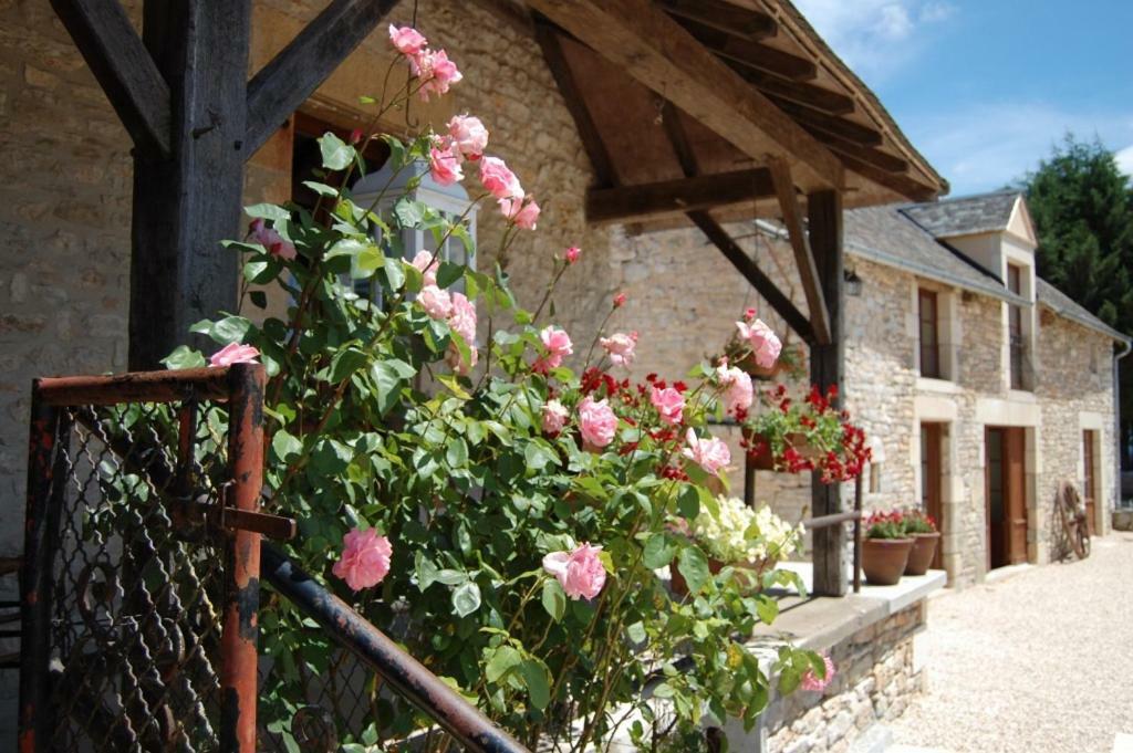 Chambres Et Table D'Hotes La Panacee Cuzance Buitenkant foto